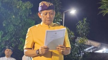 Ketua PH PHDI Jawa Barat Membuka Lokasabha III PHDI Wilayah III Cirebon